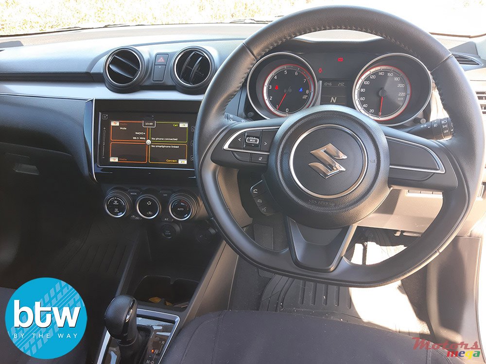 2021' Suzuki Swift photo #6