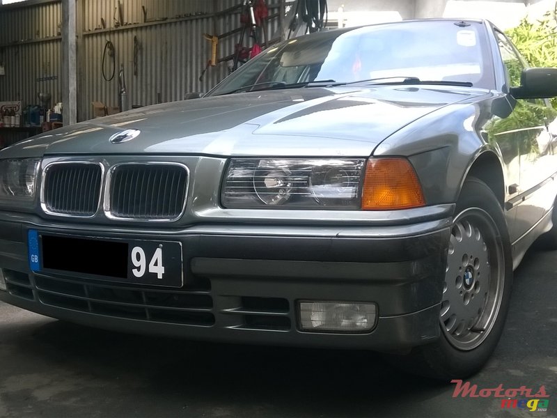 1994' BMW 318i (140,000KM) photo #1