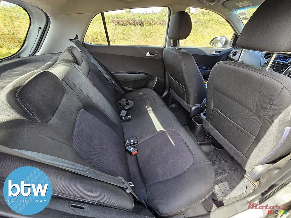 2016' Hyundai Grand I10 photo #6