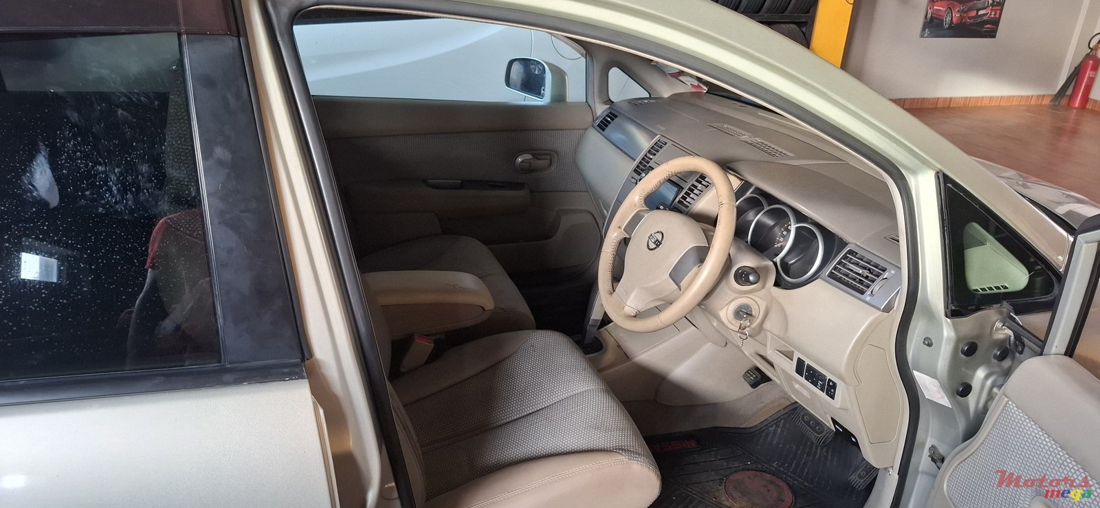 2006' Nissan Tiida photo #4