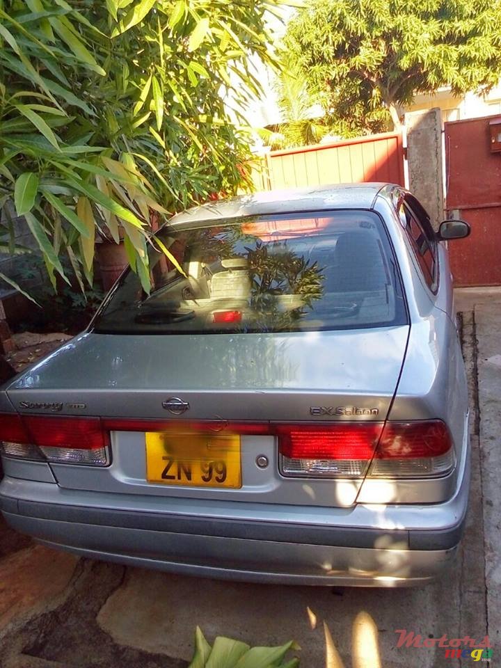 1999' Nissan Sunny photo #2