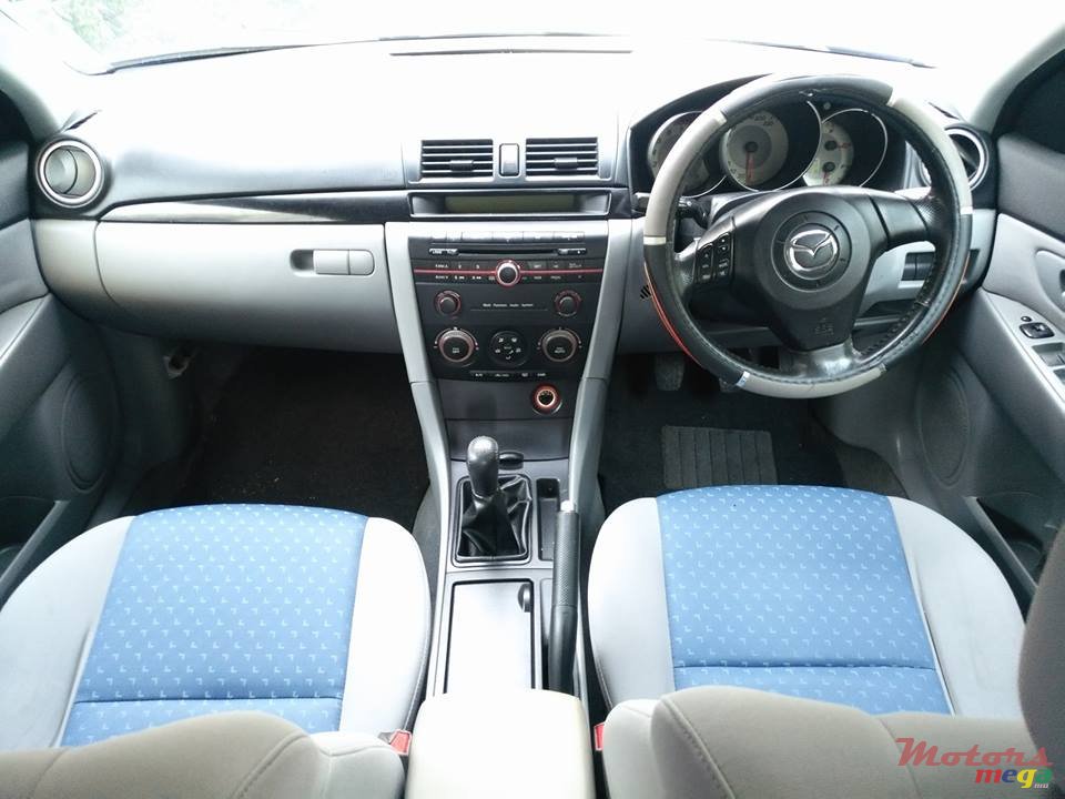 2007' Mazda 3 photo #5