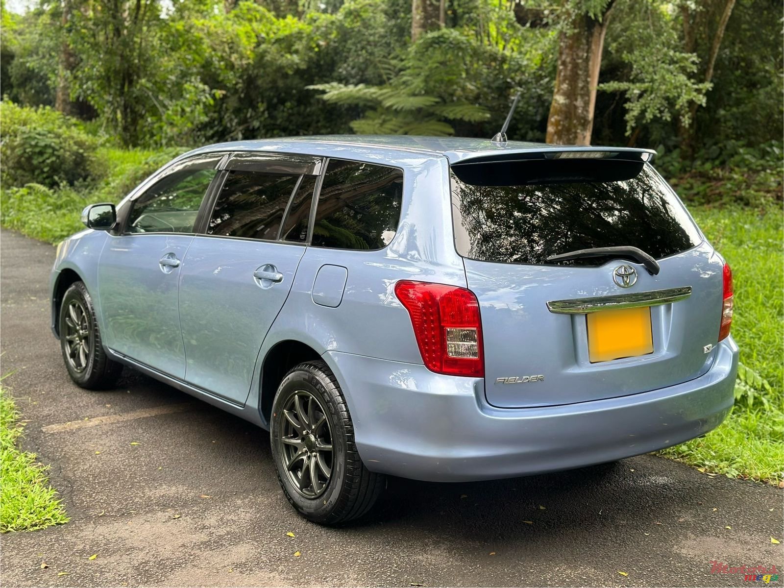 2008' Toyota Fielder photo #4