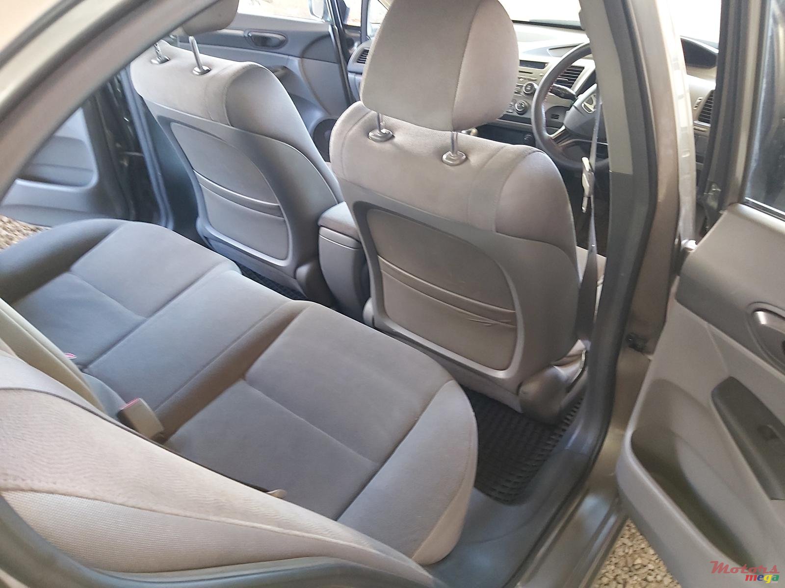 2008' Honda Civic photo #2