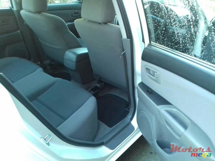 2007' Mazda 3 MANUAL photo #4