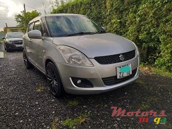 2010' Suzuki Swift AUTOMATIC JAPAN photo #1