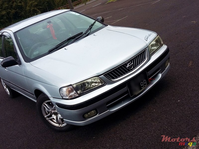 1999' Nissan Sunny photo #1