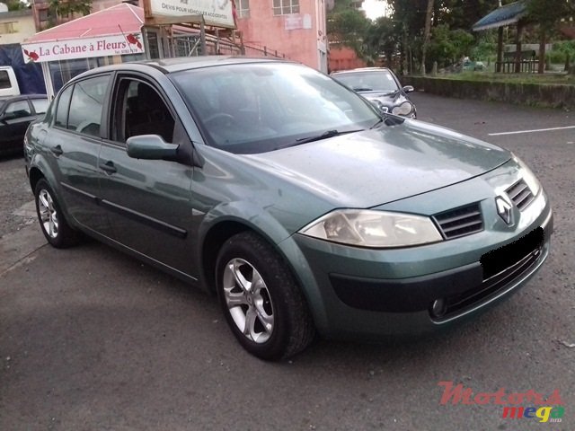 2004' Renault Megane photo #4