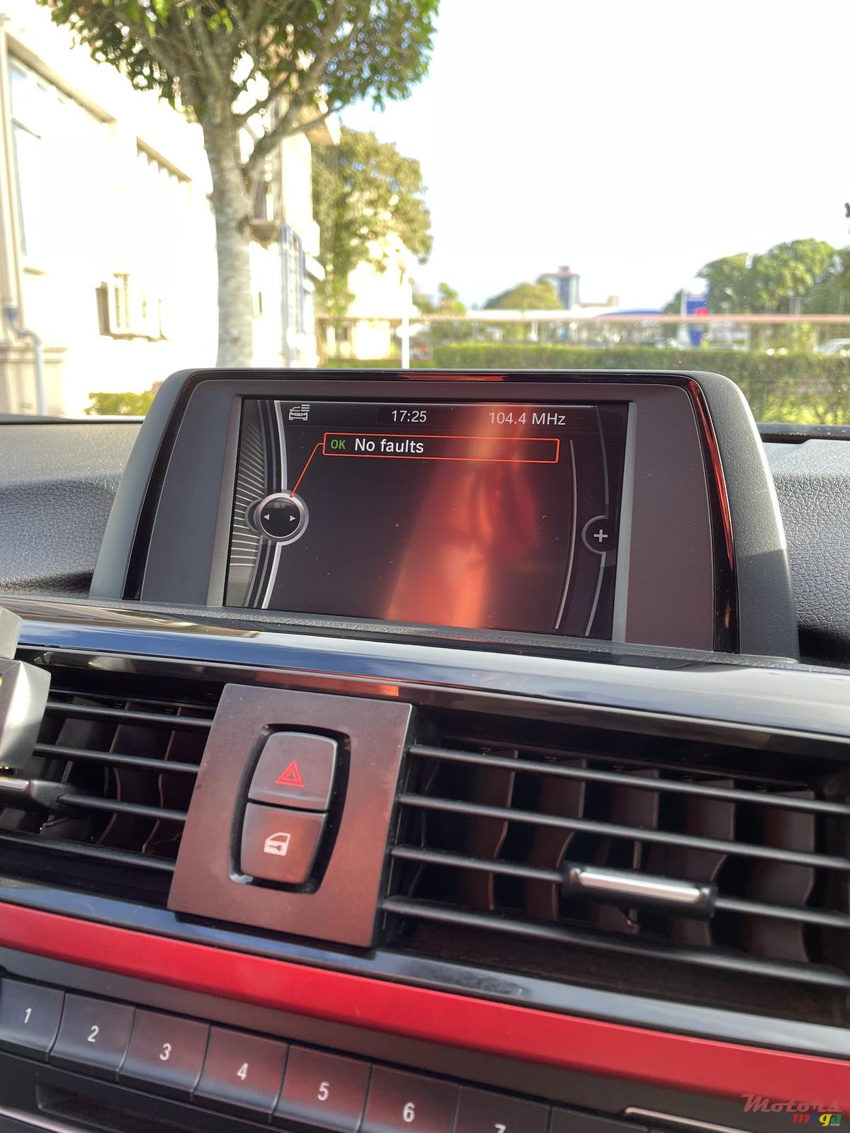 2014' BMW 3 Series photo #5