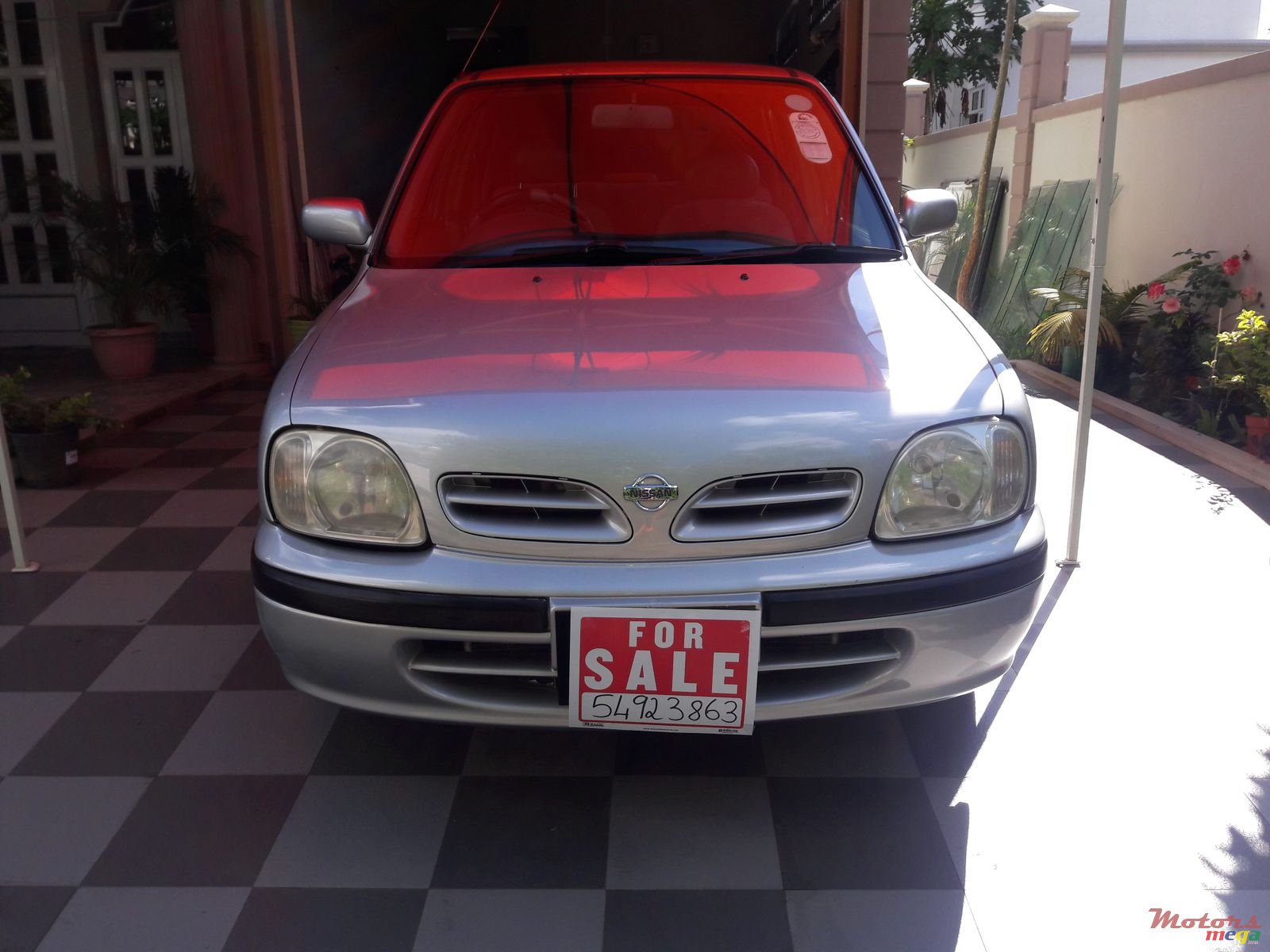 2000' Nissan March photo #1