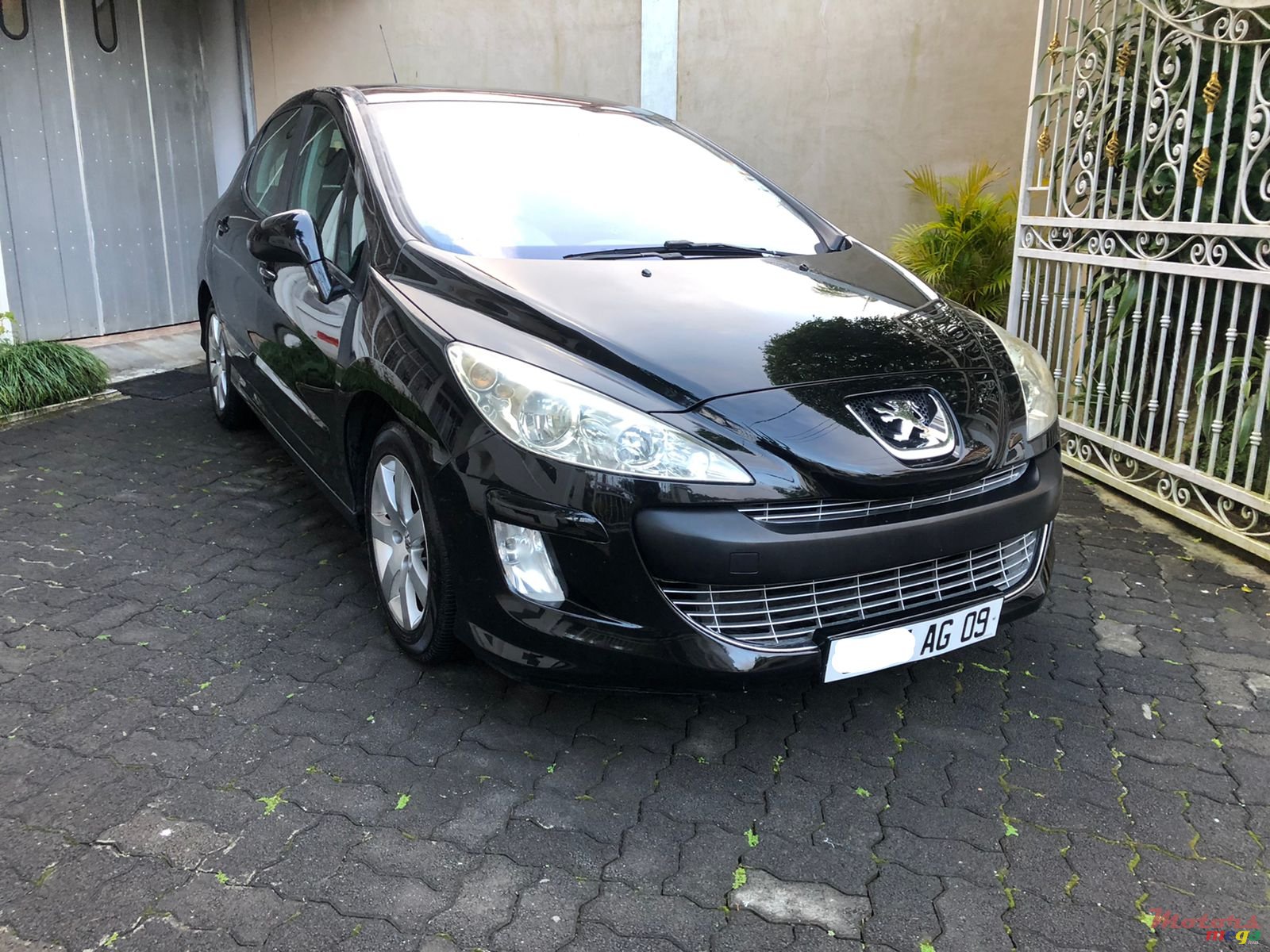 2009' Peugeot 308 Automatic photo #1