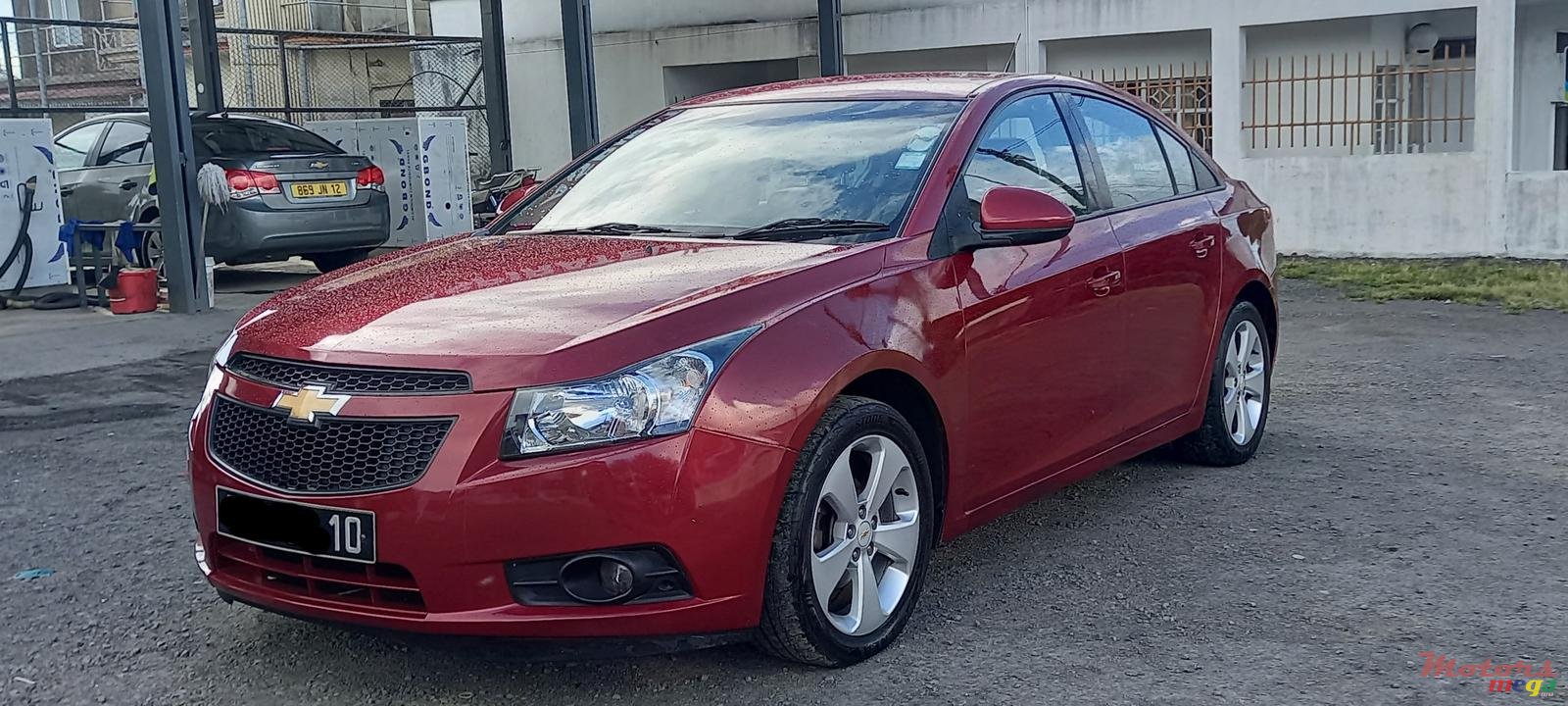 2010' Chevrolet Cruze photo #1