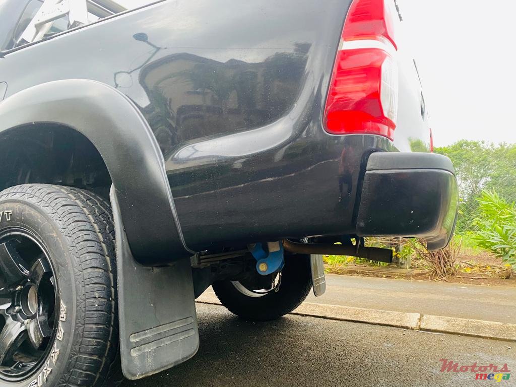 2014' Toyota Hilux any photo #6