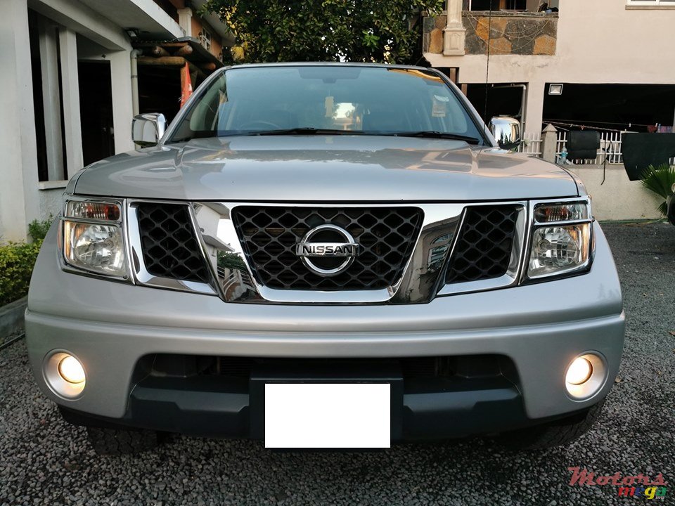 2014' Nissan Navara photo #1