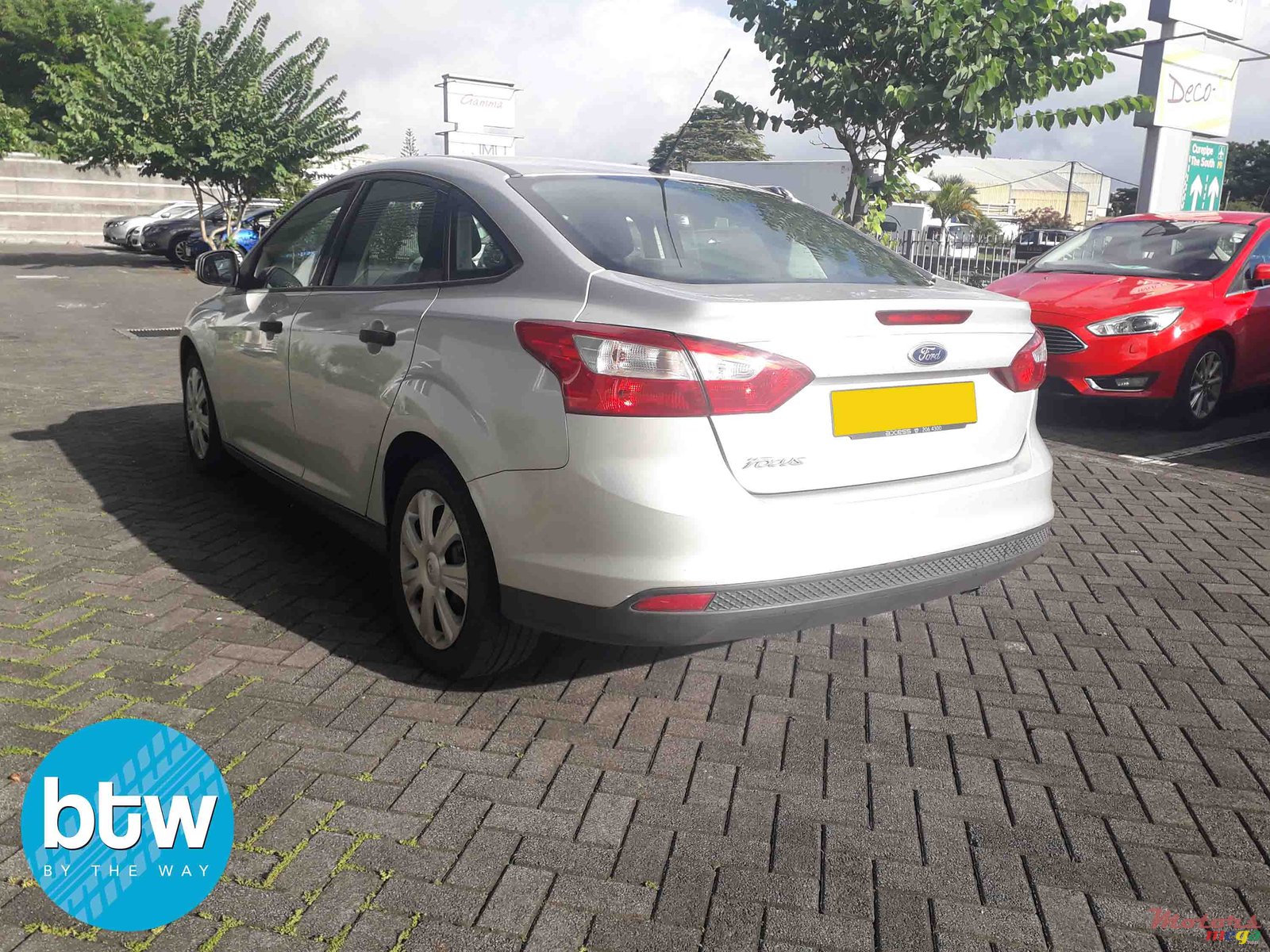 2013' Ford Focus photo #2