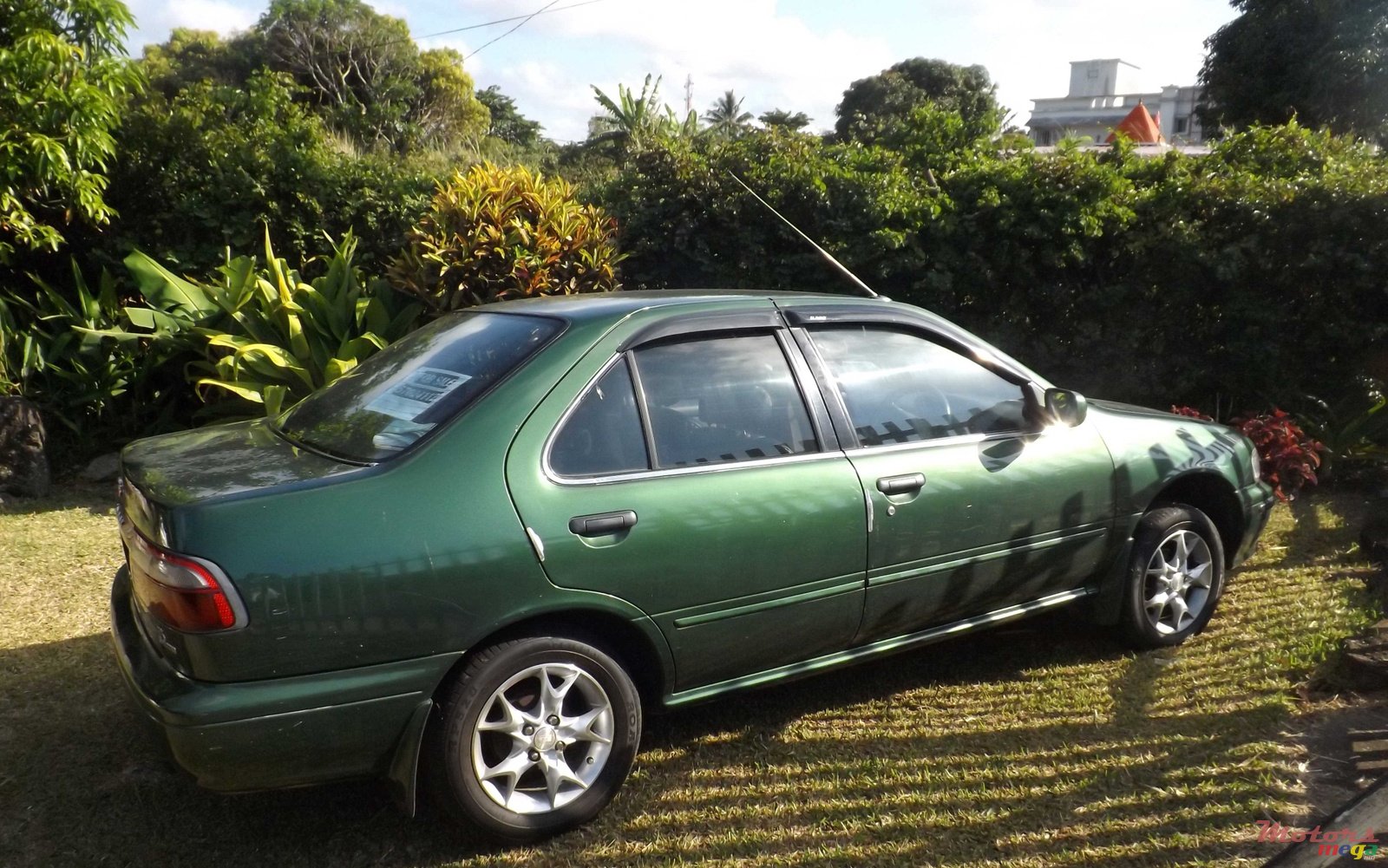 1999' Nissan Sunny B14 Local photo #3