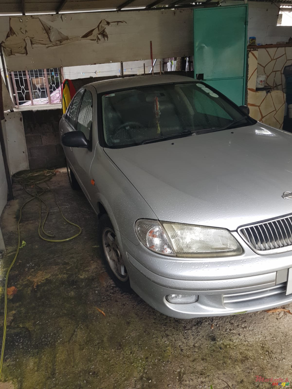 2002' Nissan Sunny photo #2