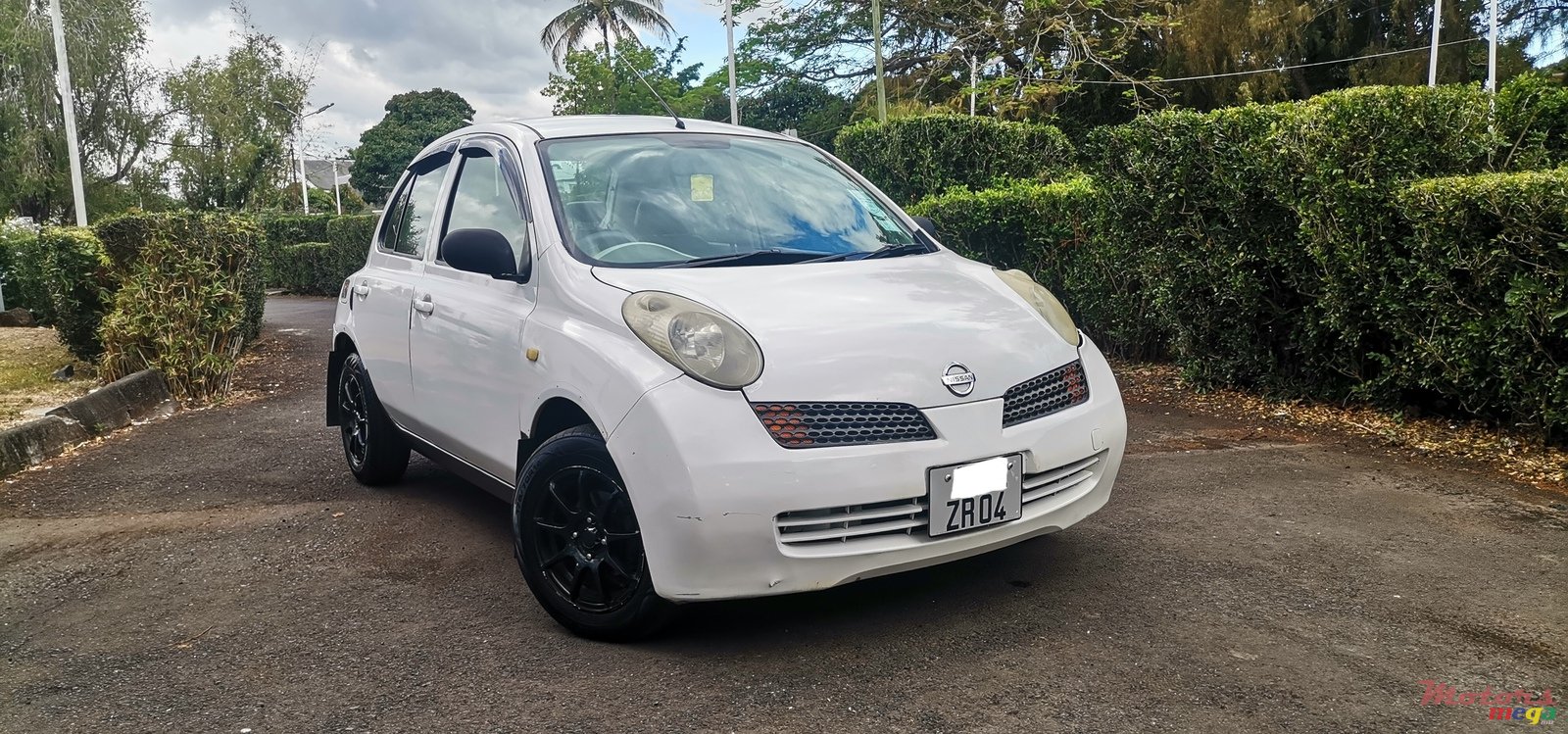 2004' Nissan March photo #1