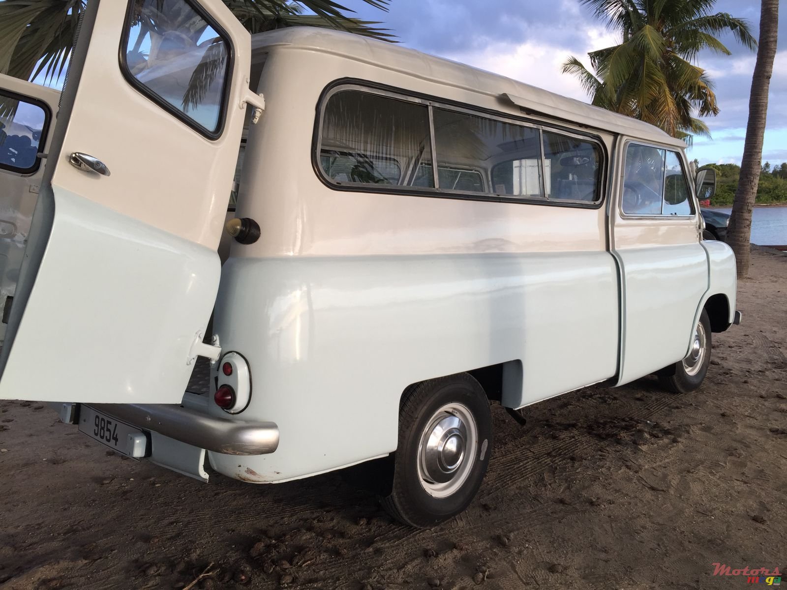 1970' Bedford vintage photo #5