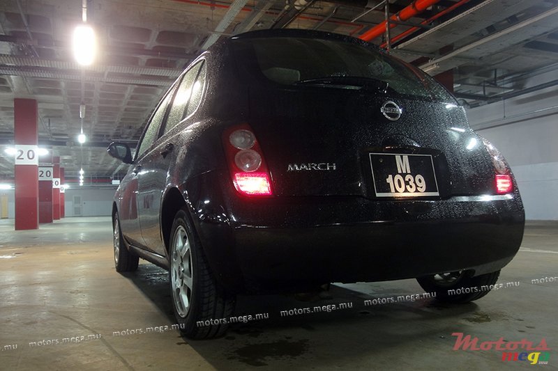 2003' Nissan Original photo #3