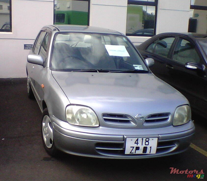 2001' Nissan photo #1