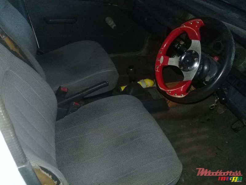 1992' Suzuki Esteem photo #5