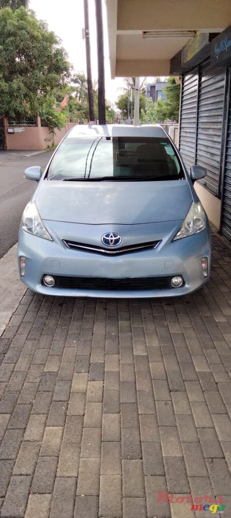 2014' Toyota Prius photo #1