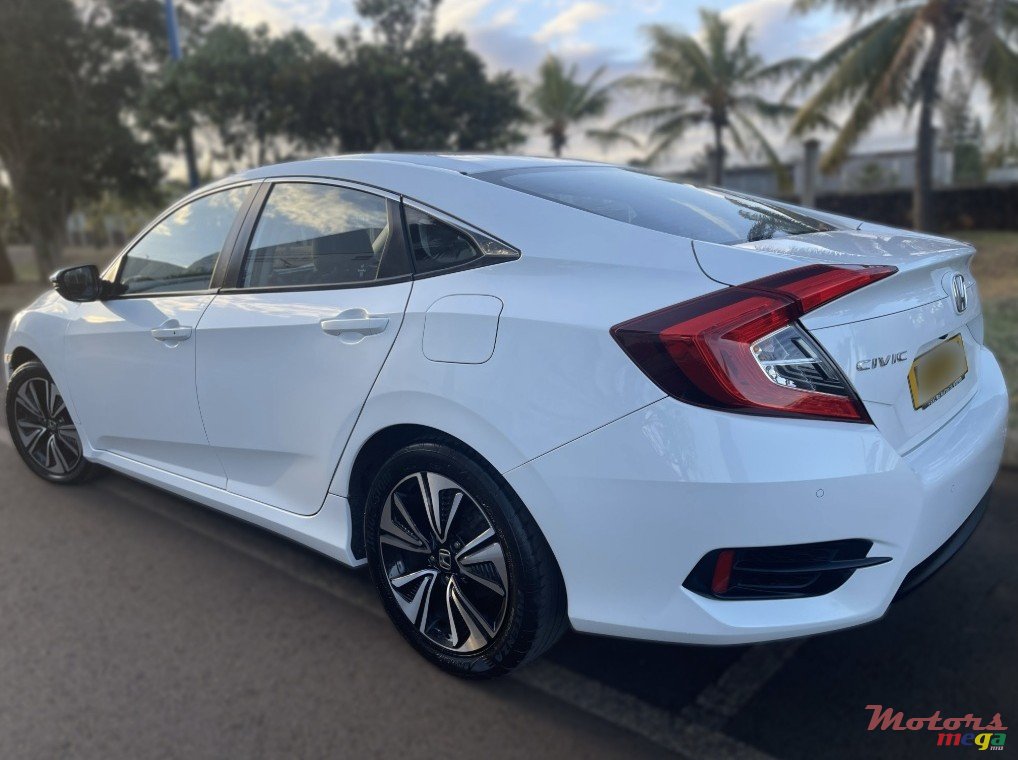 2019' Honda Civic photo #1
