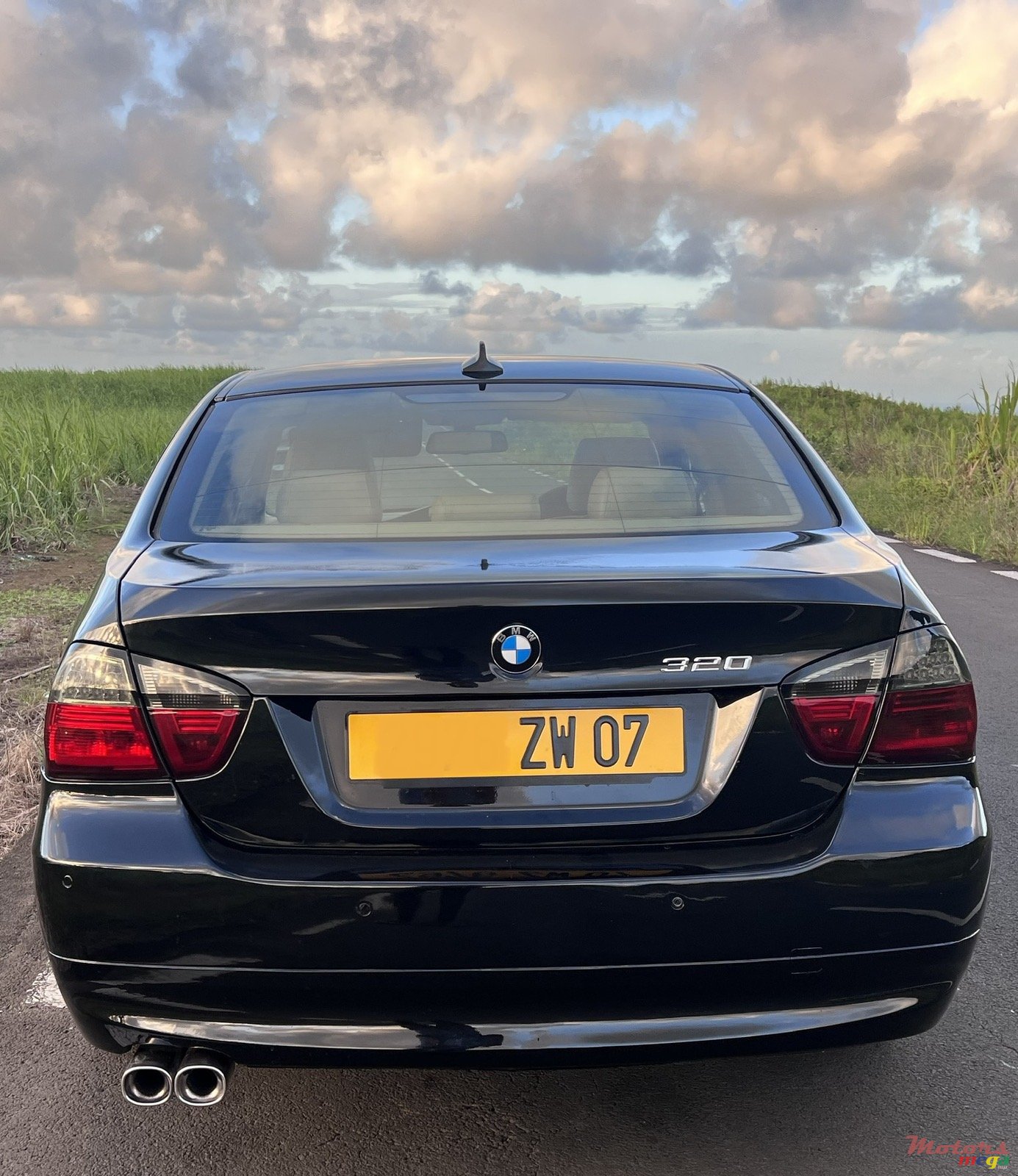 2007' BMW 320 E90 photo #4