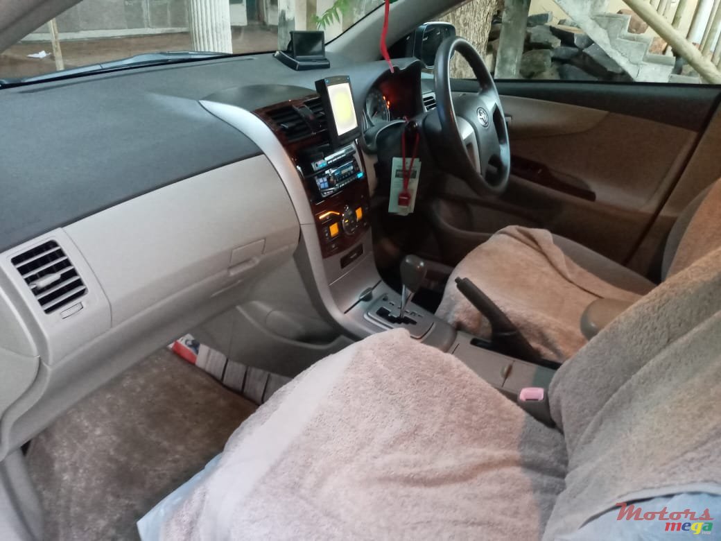 2010' Toyota Axio photo #2