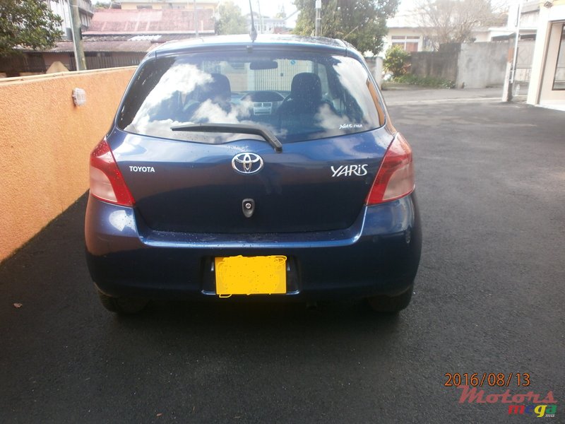 2005' Toyota Vitz yaris photo #2