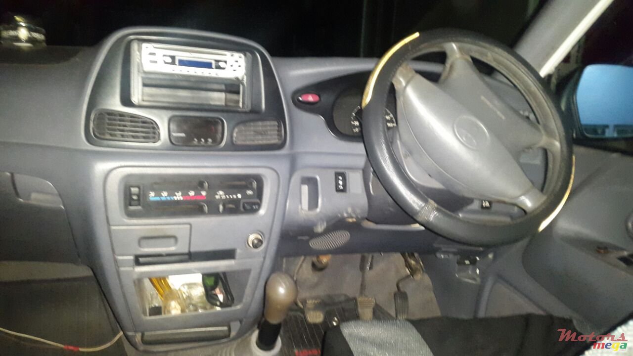 2001' Toyota Town Ace photo #6