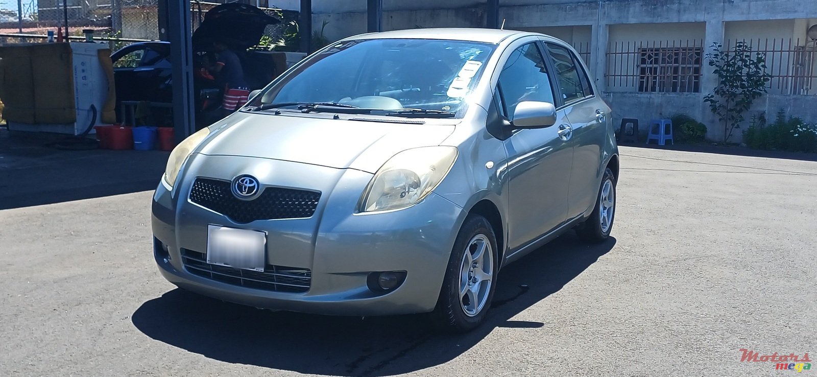 2008' Toyota Yaris photo #1