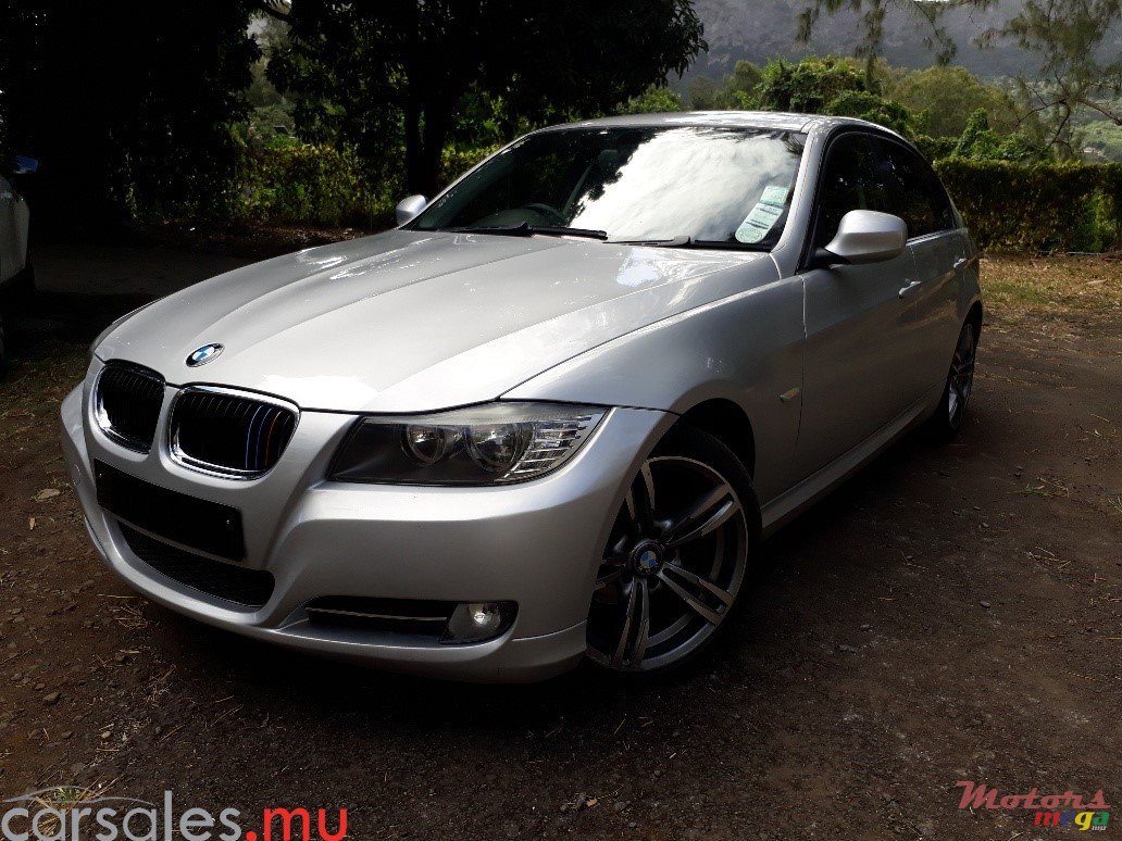 2009' BMW 318 photo #2