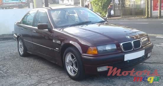 1999' BMW 3 Series 318i photo #2