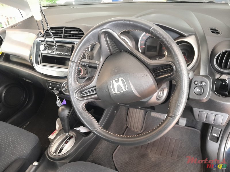 2007' Honda Fit photo #2