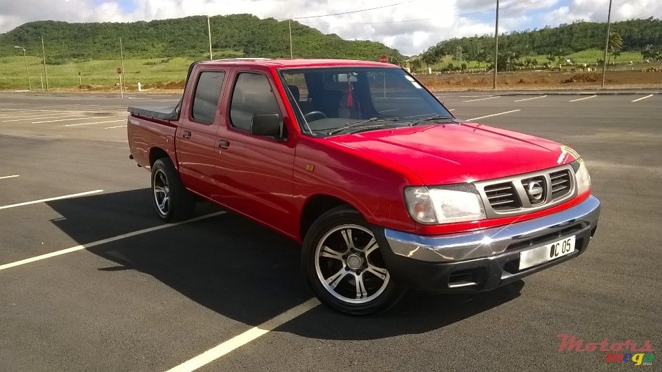 2005' Nissan Hardbody alloy wheels 17" etcc photo #1