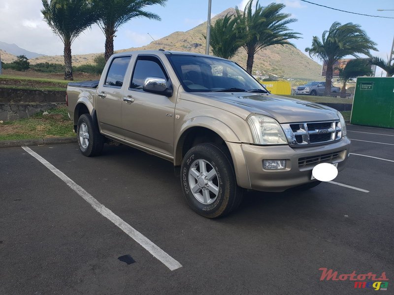 2004' Isuzu D-Max photo #1