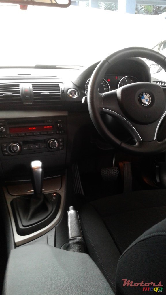 2010' BMW 116 i photo #2