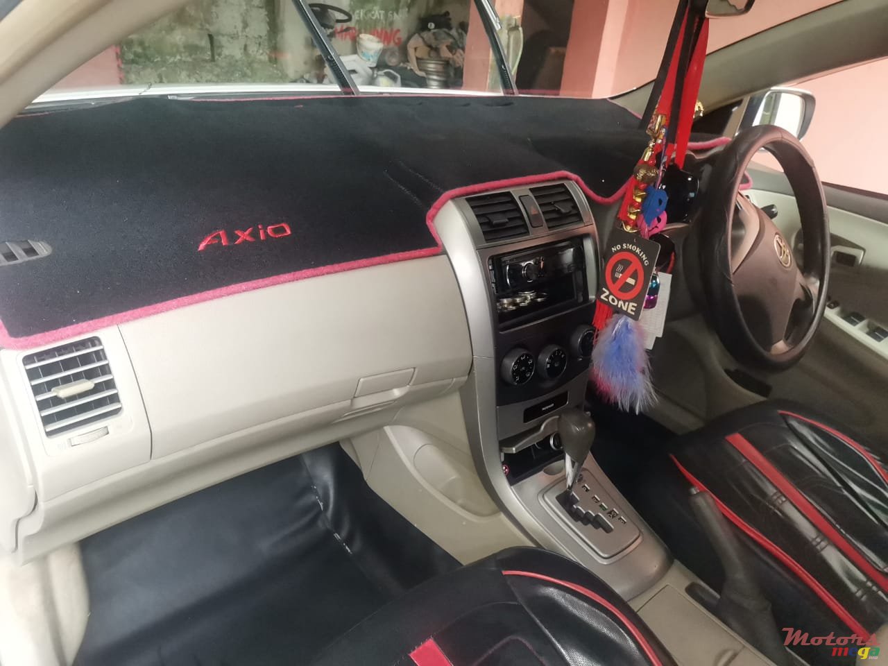 2011' Toyota Axio photo #2