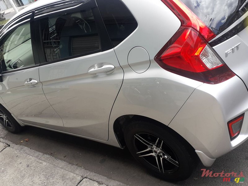 2015' Honda Fit Vtec photo #2