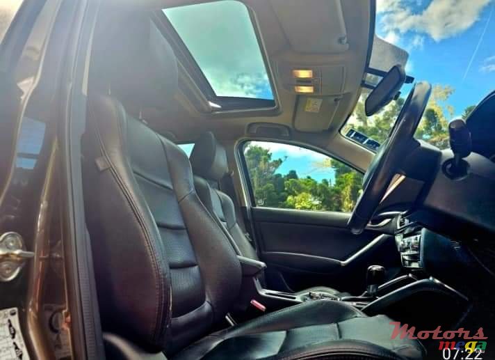 2015' Mazda CX-5 Skyactive photo #6
