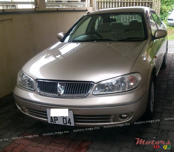 2004' Nissan Sunny N17 photo #1
