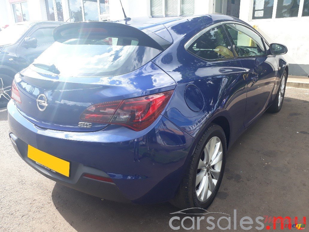 2014' Opel Astra G GTC 2 door photo #3
