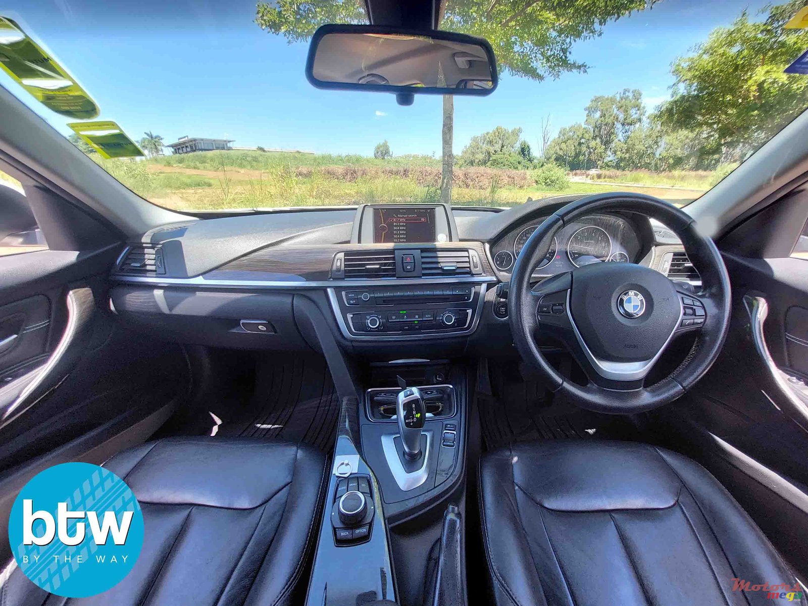 2014' BMW 320 photo #6