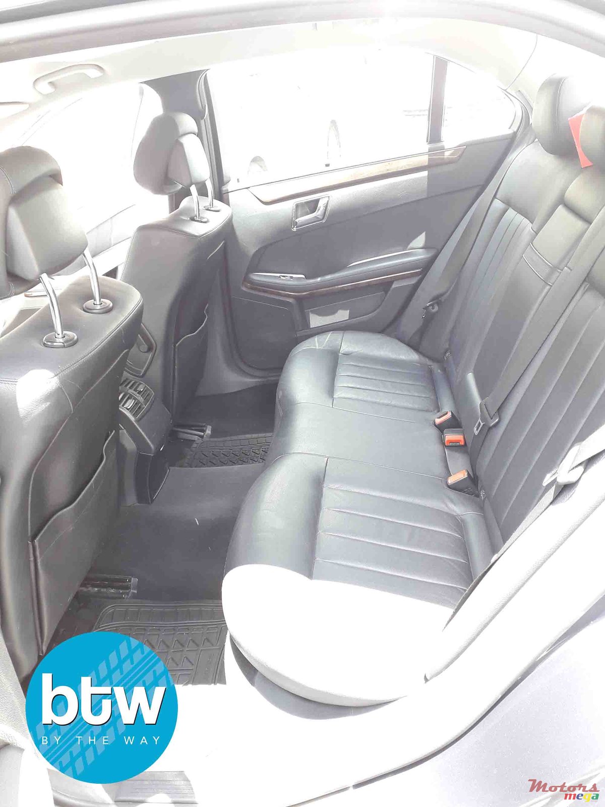 2009' Mercedes-Benz E-Class photo #6