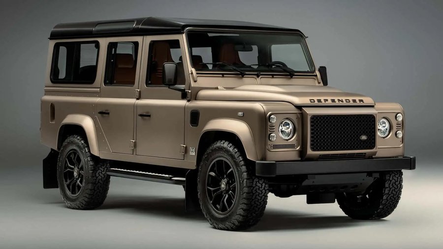 JLR’s Latest Idea to Print Money: Offer Classic Defender V8s With Octa Finish
