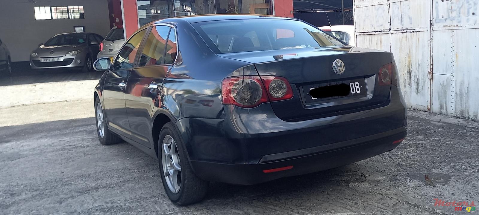 2008' Volkswagen Jetta photo #3