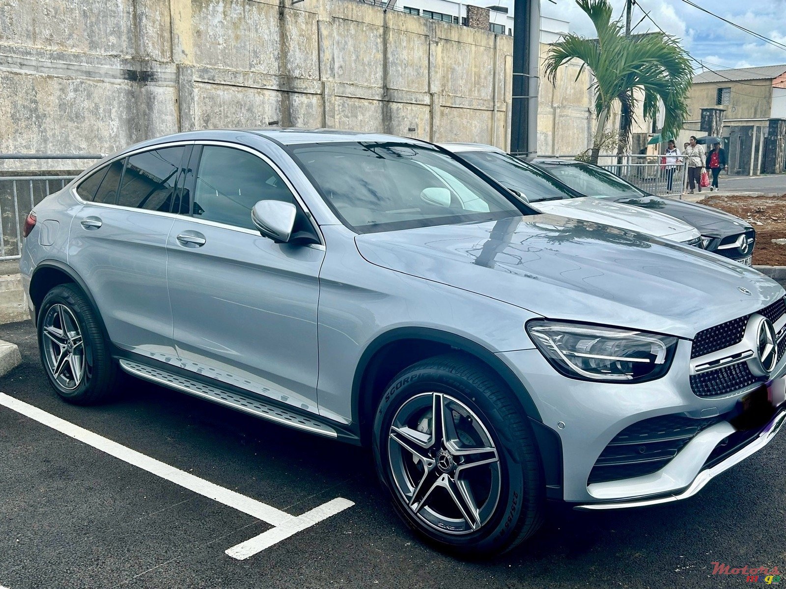 2024' Mercedes-Benz GLC 300 photo #3