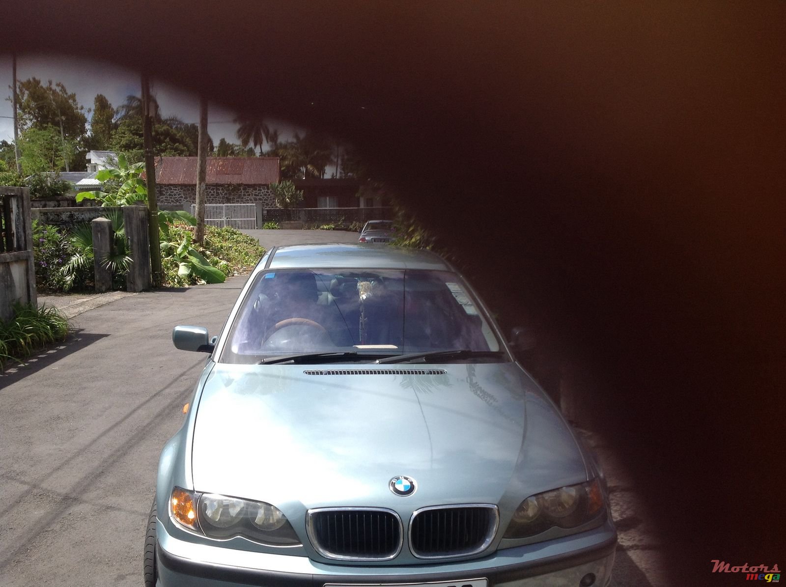 2003' BMW 3 Series photo #1